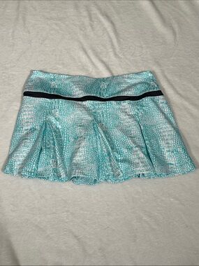 bolle Aqua Turquoise Patterned Circle Athletic Skirt with Black Waistband